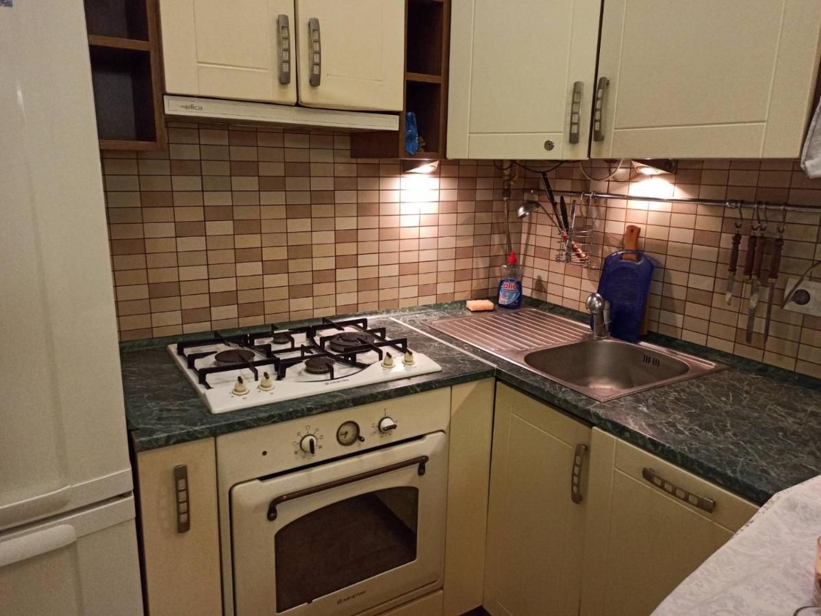 Smart Yellow Apartment-15 Хв Від Жд Вокзалу Lviv Eksteriør bilde